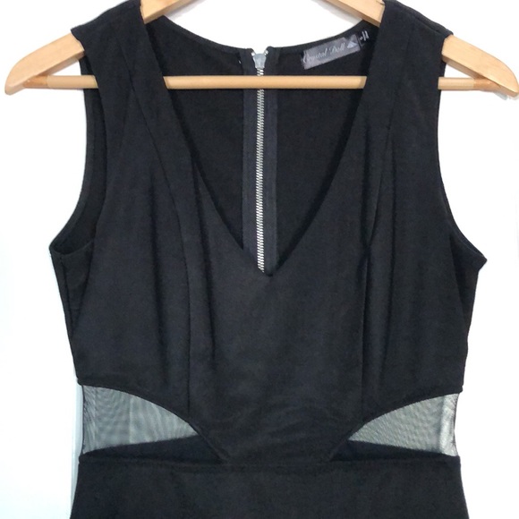 Little Black Dress with Mesh inserts on the waist - Picture 2 of 4